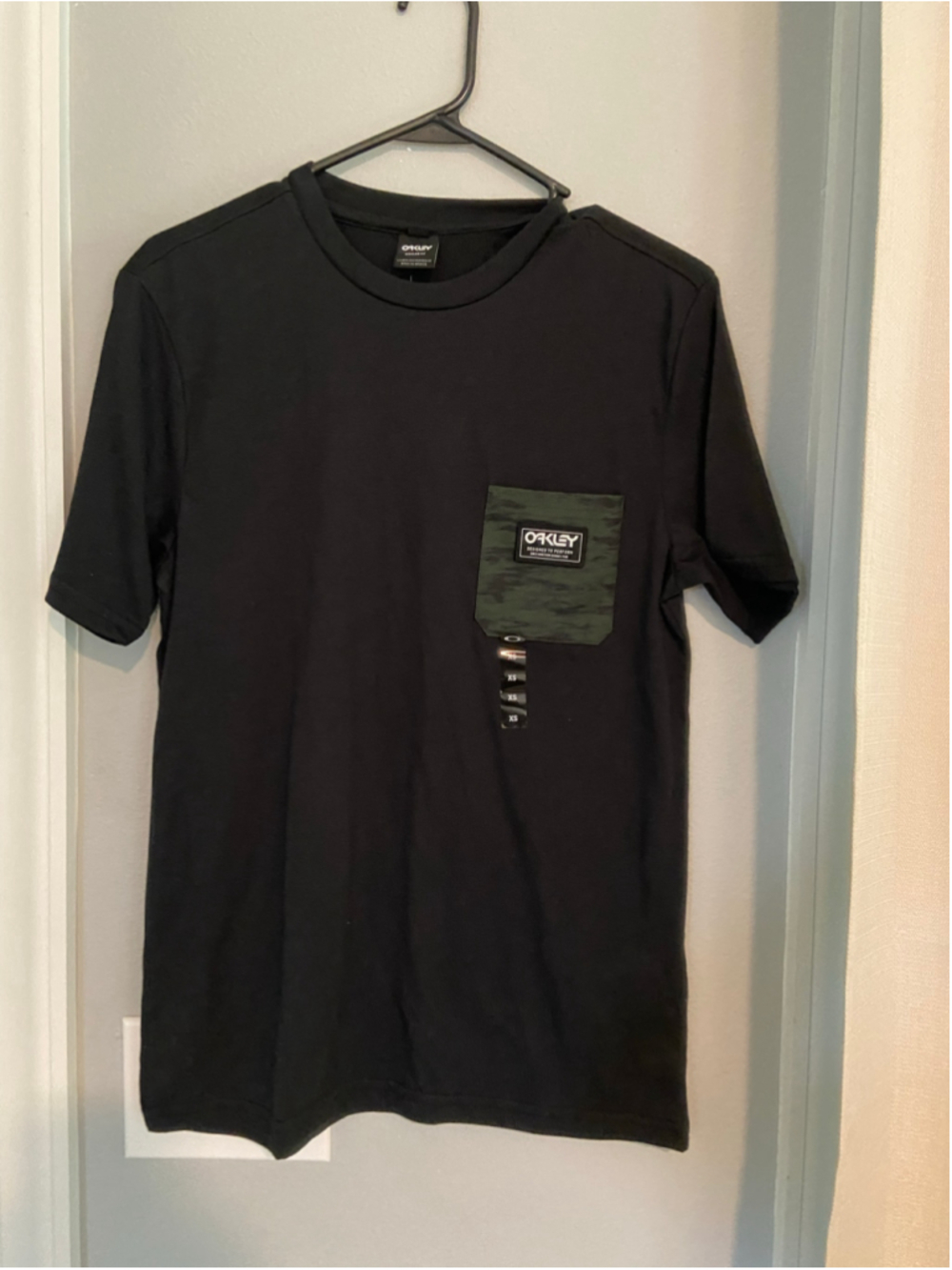 Oakley black t-shirt New with Tags